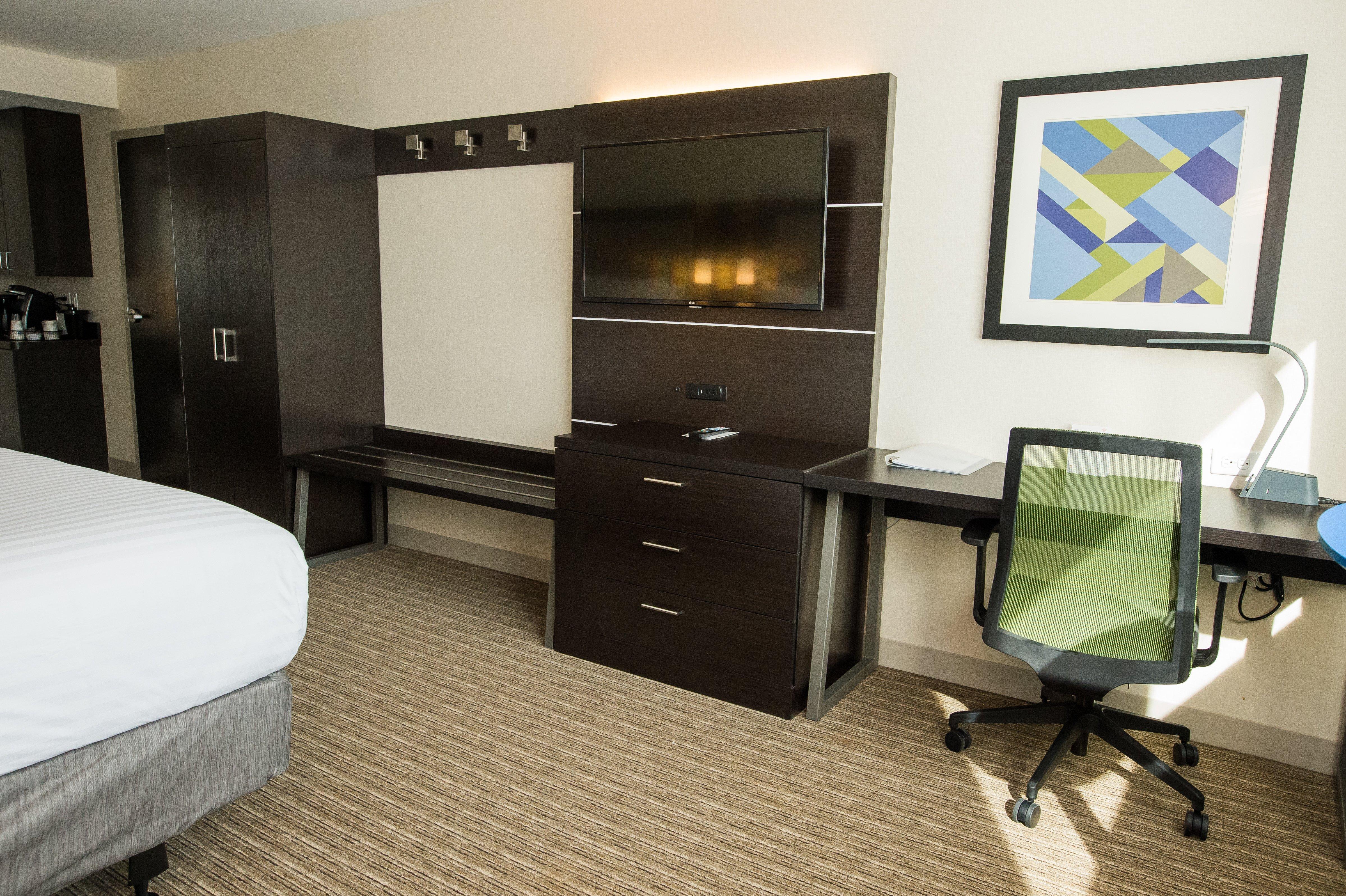 Holiday Inn Express & Suites - Marietta By Ihg Exterior photo