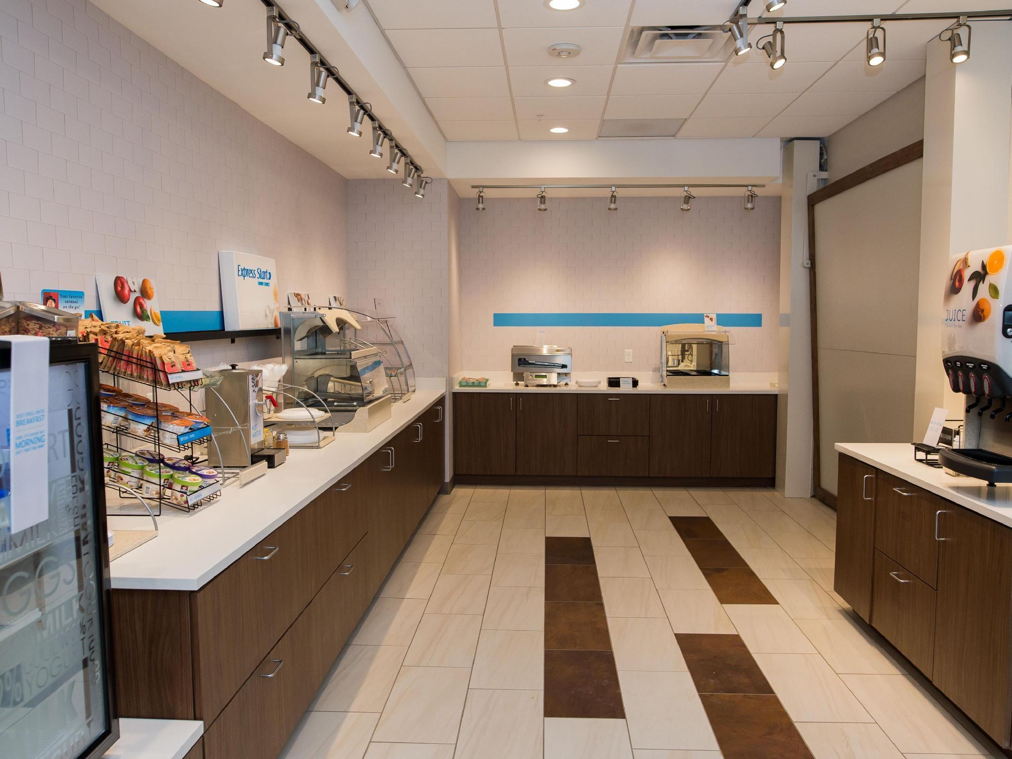 Holiday Inn Express & Suites - Marietta By Ihg Exterior photo
